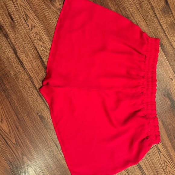 Red Chiffon Shorts - Picture 4 of 4